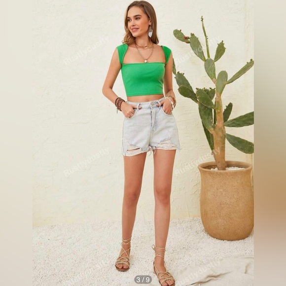 NWT RUSTTYDUSTTY CROPPED TOP, size small - Picture 2 of 6